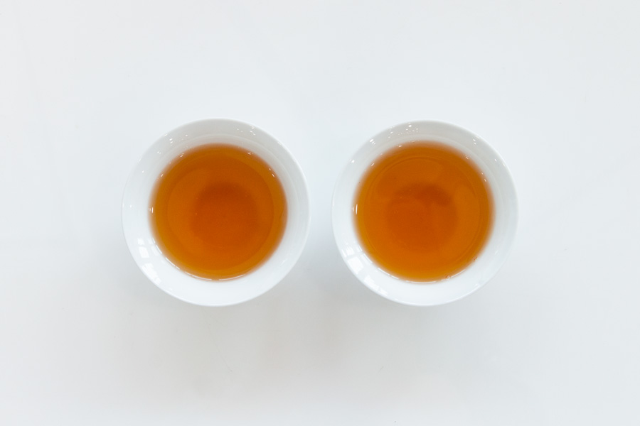 [붕정차창] 09년 포랑산 교목청병 357g