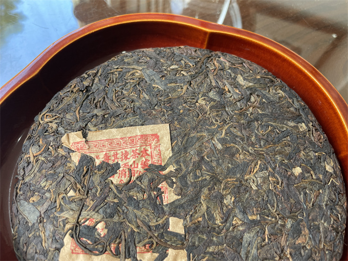 [车顺号] 2004年瑞贡天朝圆茶 生茶 357g