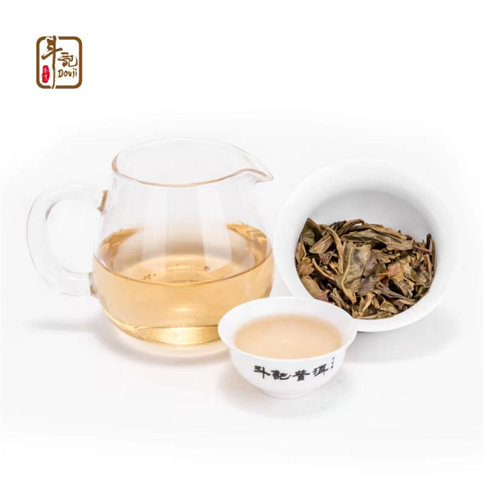 [두기] 18년 1801고운백차(병차) 300g