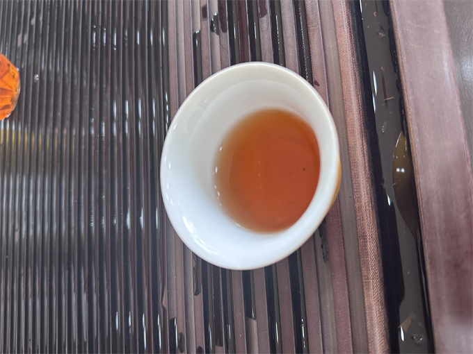 [대도강 고급차] 04년 용원호 야생 금과 특제예품 생차 500g