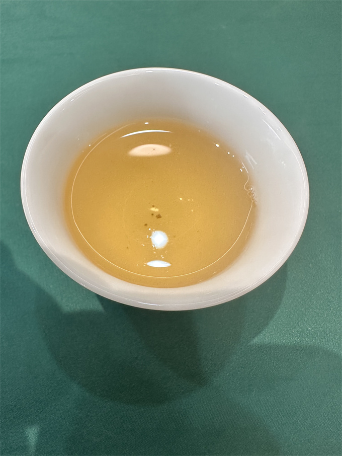 [최고급차] 23년 대전굉토(大展宏兔) 청병 400g