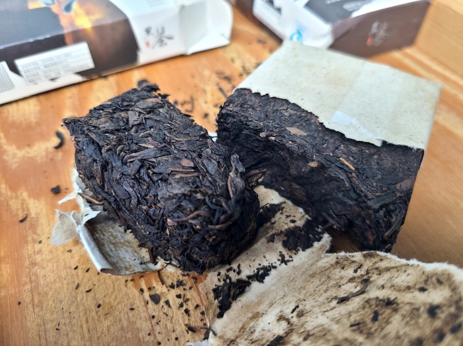 [노차 수장추천] 07년 특급 정품 흑전차 75g (실제 무게는 100g 내외)