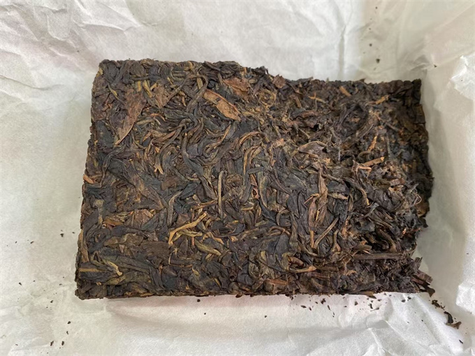 [건신차창] 04년 이무야생고수차 250g