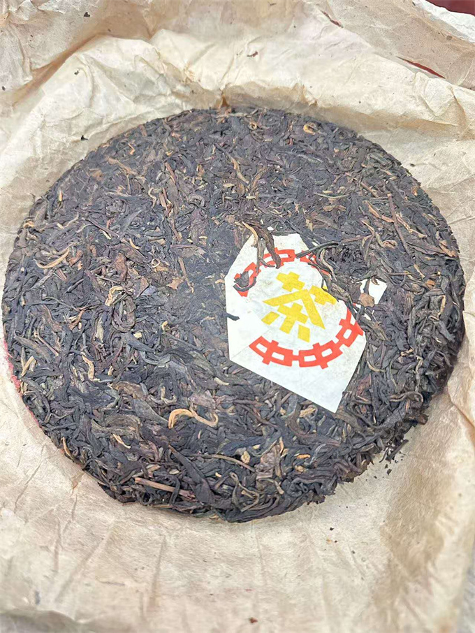 [폭락 대건 10건] 04년 고사모古思茅 대황인 보이생차 357g - 건으로 사면 많이 쌉니다.