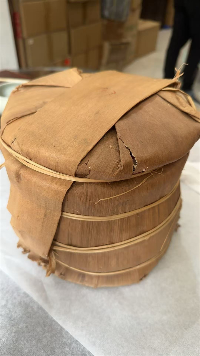 [육대차산] 02년 백년교목장향 청병 400g