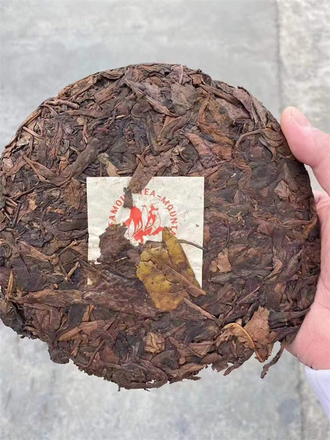 [육대차산] 02년 백년교목장향 청병 400g