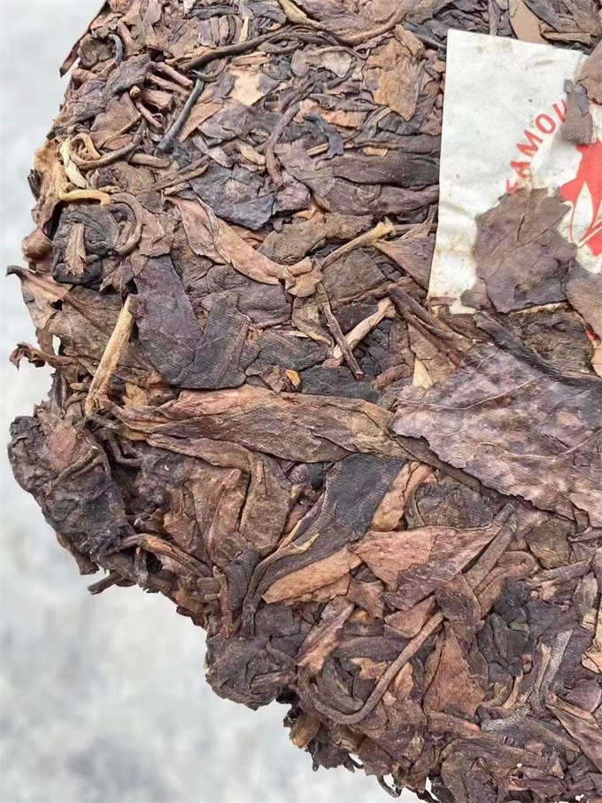[육대차산] 02년 백년교목장향 청병 400g