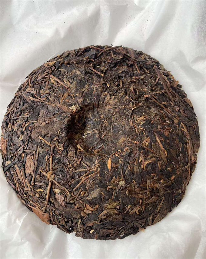 [중국차업공사] 01년 이무 노수원차 청병 357g