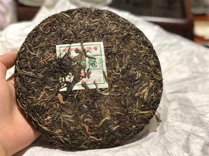 [차기 좋은 차 긴급폭탄] 11년 포랑 교목 은호 진장판 357g 1건(42편)