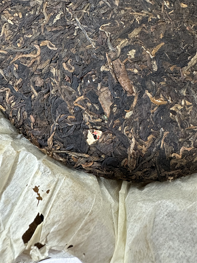 [강력추천] 07년 중화 제일병 포랑산 고수차 357g 1건(42편)