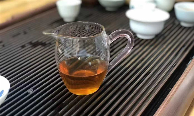 [가성비 훌륭함] 06년 경매 고수원차 8001 357g