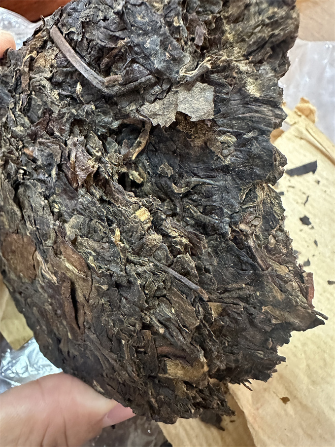 [사적 소장차] 2008년 이무 고수차 황금청병 250g