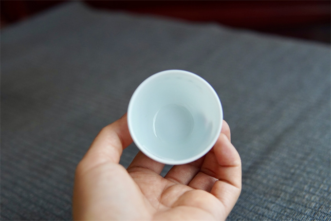 분채 소원춘의 - 묘 粉彩小园春意-猫(55cc)