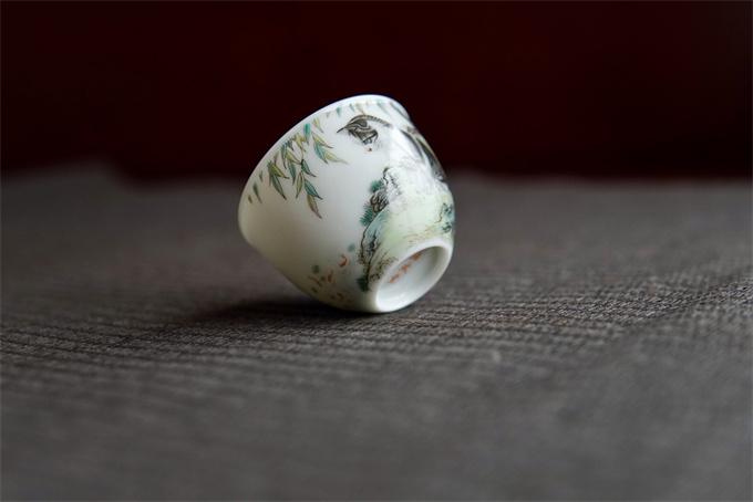 분채 소원춘의 - 묘 粉彩小园春意-猫(55cc)