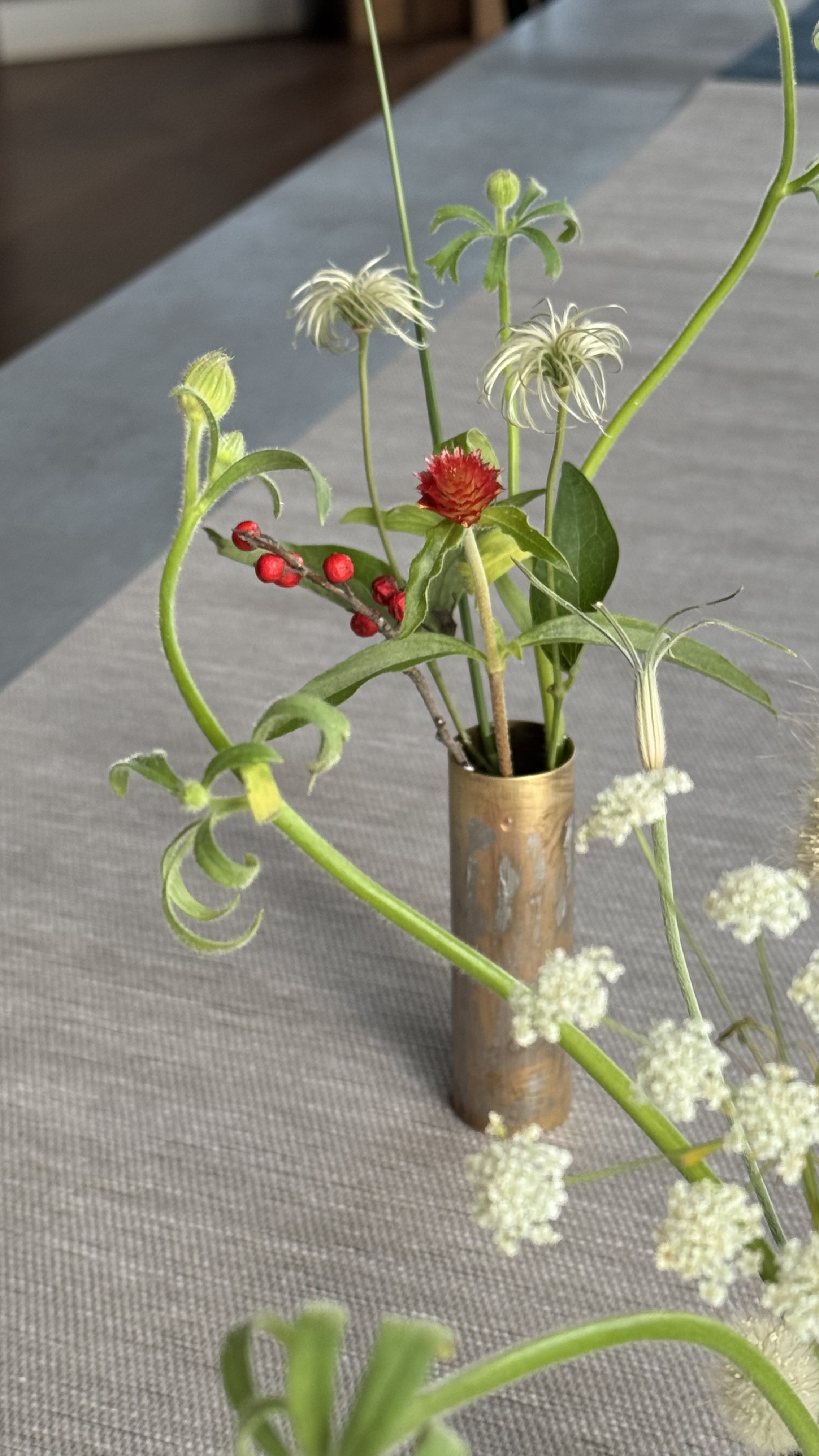 금속공예작품 이종길작가 황동 화병