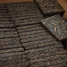 [老同志]1999年老同志 生茶砖 250g