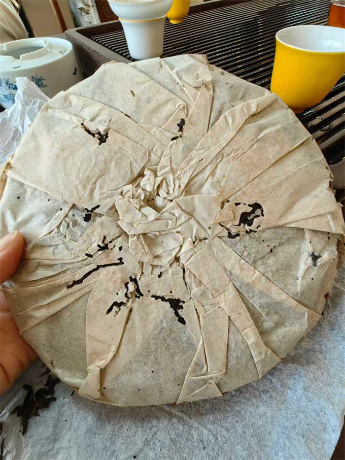 [吉幸茶厂]90年代 珍藏品 单车饼 生茶357g