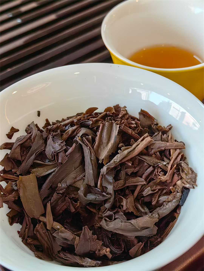[吉幸茶厂]90年代 珍藏品 单车饼 生茶357g