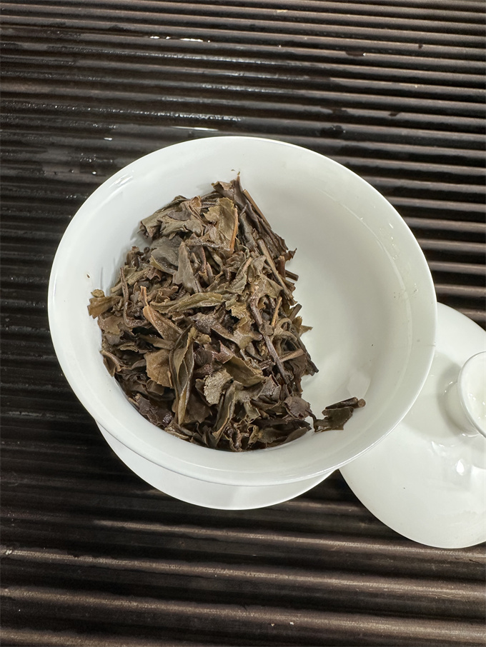 [享丰祥茶叶有限公司]2005年瑞庆号古树青饼 357g