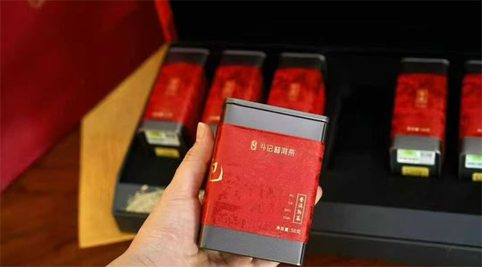 [한정수량 최대할인] 2022년 부귀 보이숙차 예합세트 300g