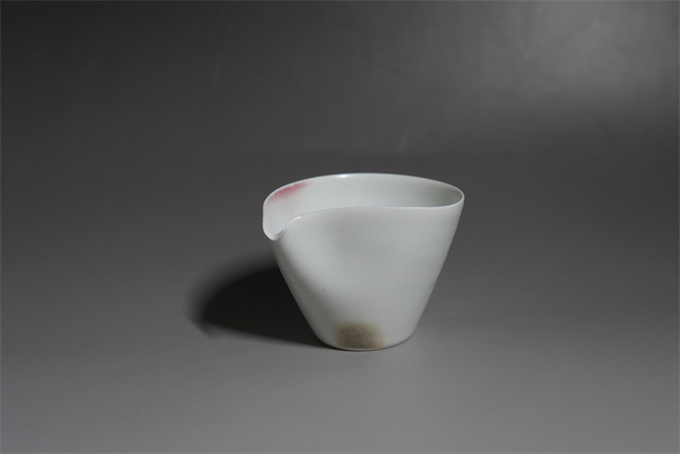 [도산방] 백자옥 우선공도배(白子玉右旋公道)  약 250cc