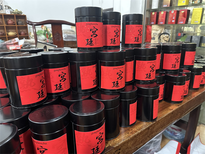 [생차로 생각하기 딱 좋은 숙차] 90년대 맹해 궁정 보이차