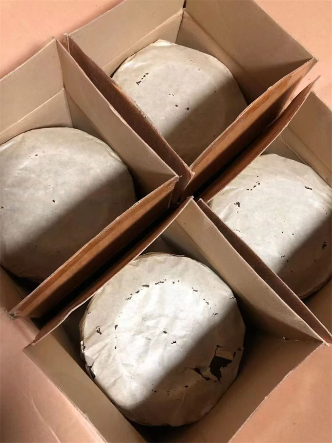 [춘성차장] 1989년 춘성차장 복자 기념병 357g