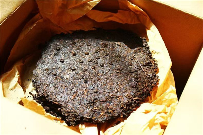 [춘성차장] 1989년 춘성차장 복자 기념병 357g