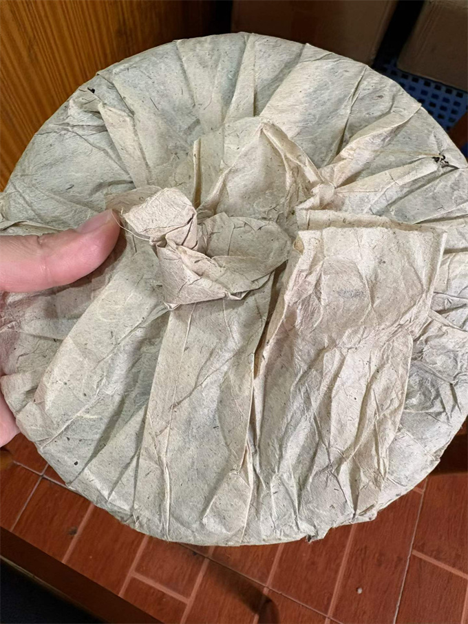 [몽해 산지] 2005년 브라운산 명전춘첨 병차 357g