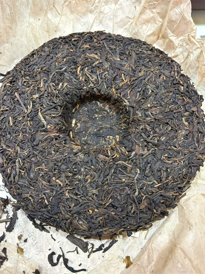 [몽해 산지] 2005년 브라운산 명전춘첨 병차 357g