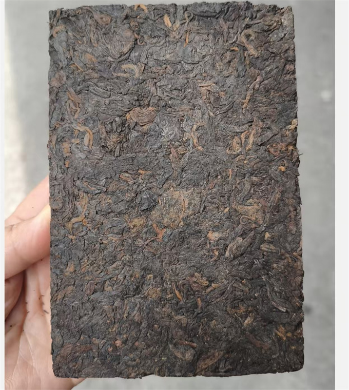 [바로 마시는 차 가성비 매우 좋음] 00년 동흥호 백년 숙전 500g