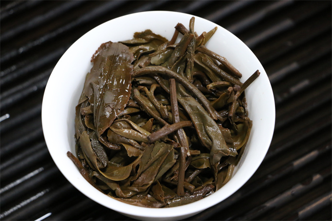 [36kg 소량 폭탄] 09년 포랑산 조춘 고수 생차 1봉(500g)