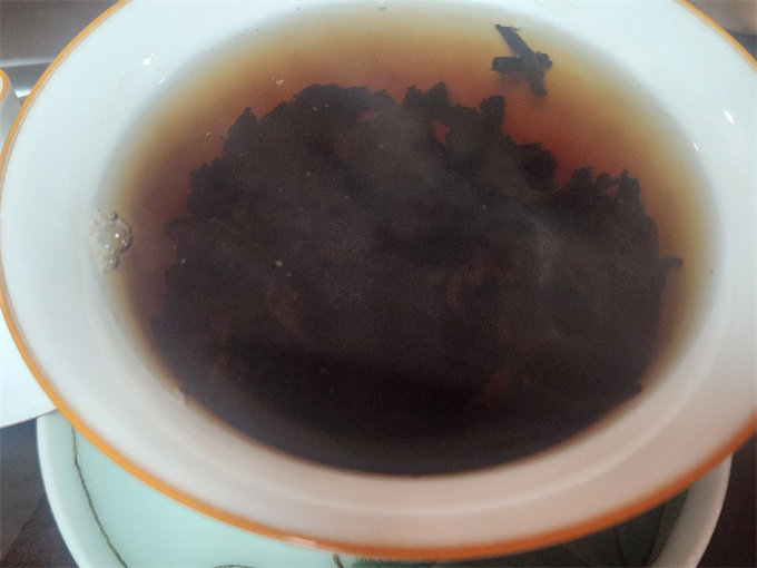 [원료 좋고 잘만든 노숙차] 18년 빈장금아 500g