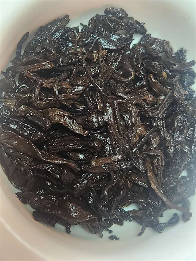[원료 좋고 잘만든 노숙차] 18년 빈장금아 500g